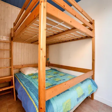 Jolie Maison Avec Cour Pour 5 Personnes Semesterbostad