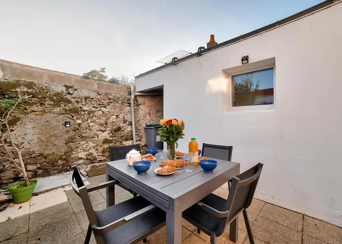 度假居 Jolie Maison Avec Cour Pour 5 Personnes *